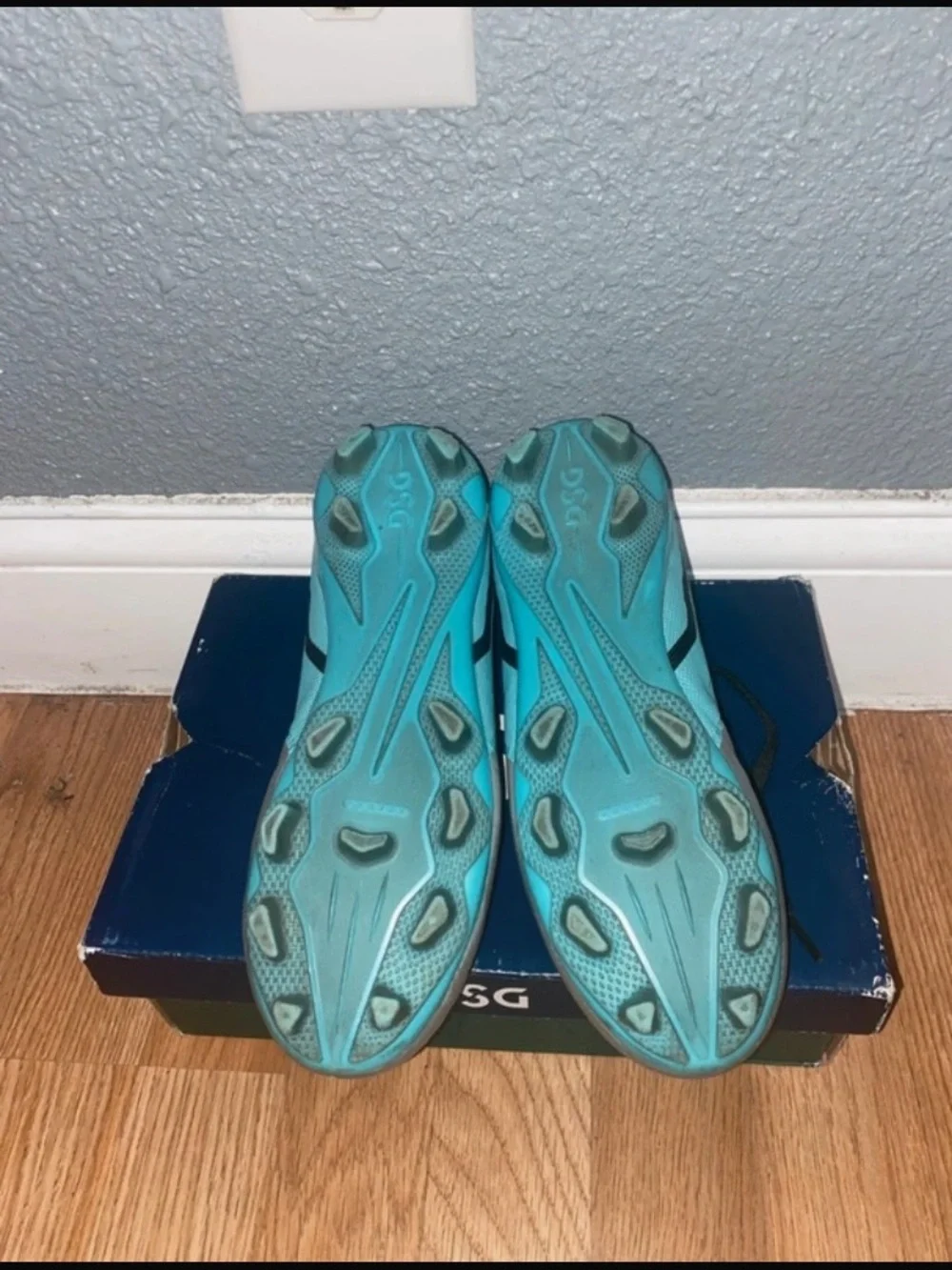 DSG Silver and Teal Kids Soccer Cleats